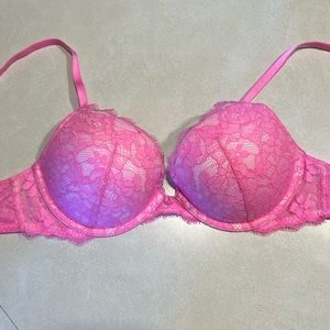 Victoria’s Secret Dream Angels Lace Push-Up Bra 💗 hot pink 36B